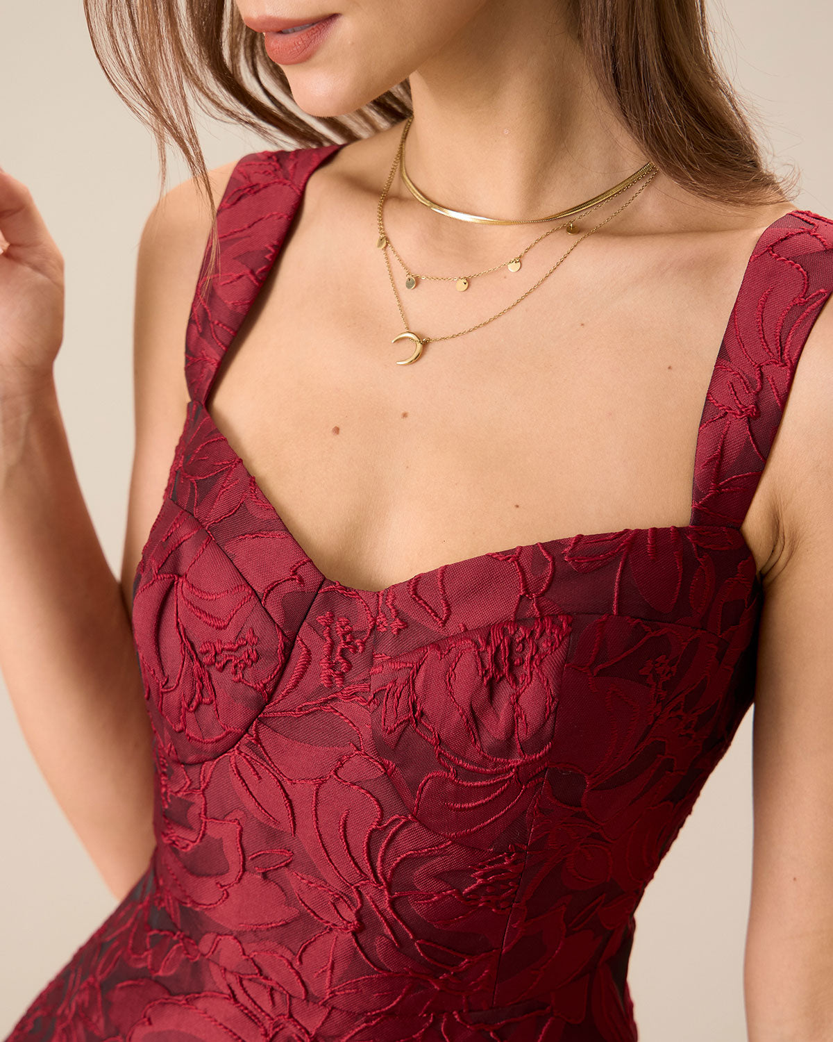 Den Röda Sweetheart Hals Jacquard Midi Klänning
