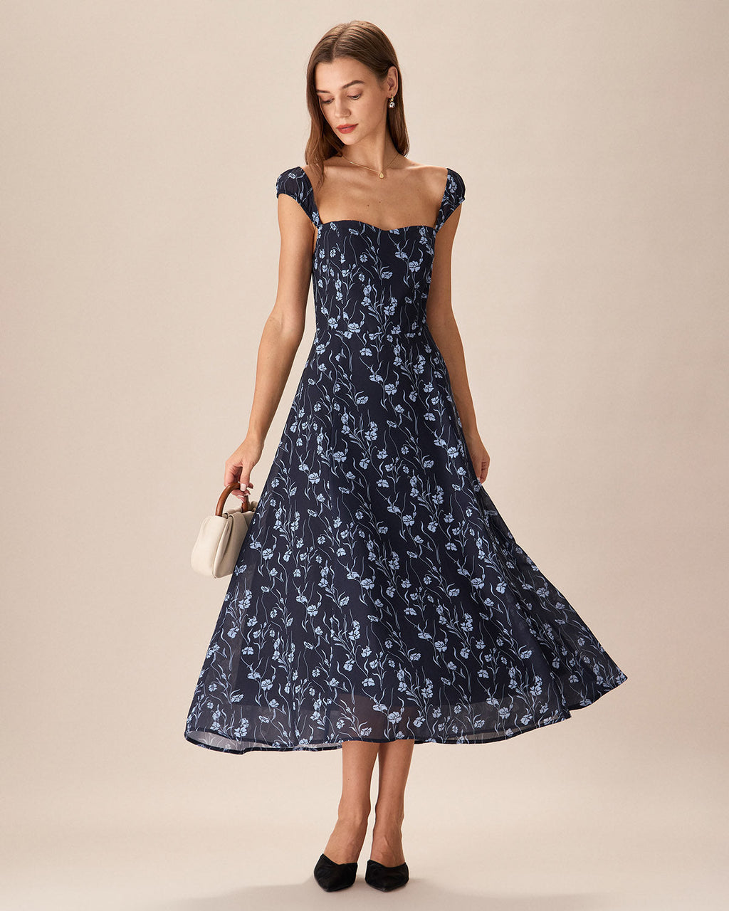 Marinblommig Sweetheart Neck Midi Klänning