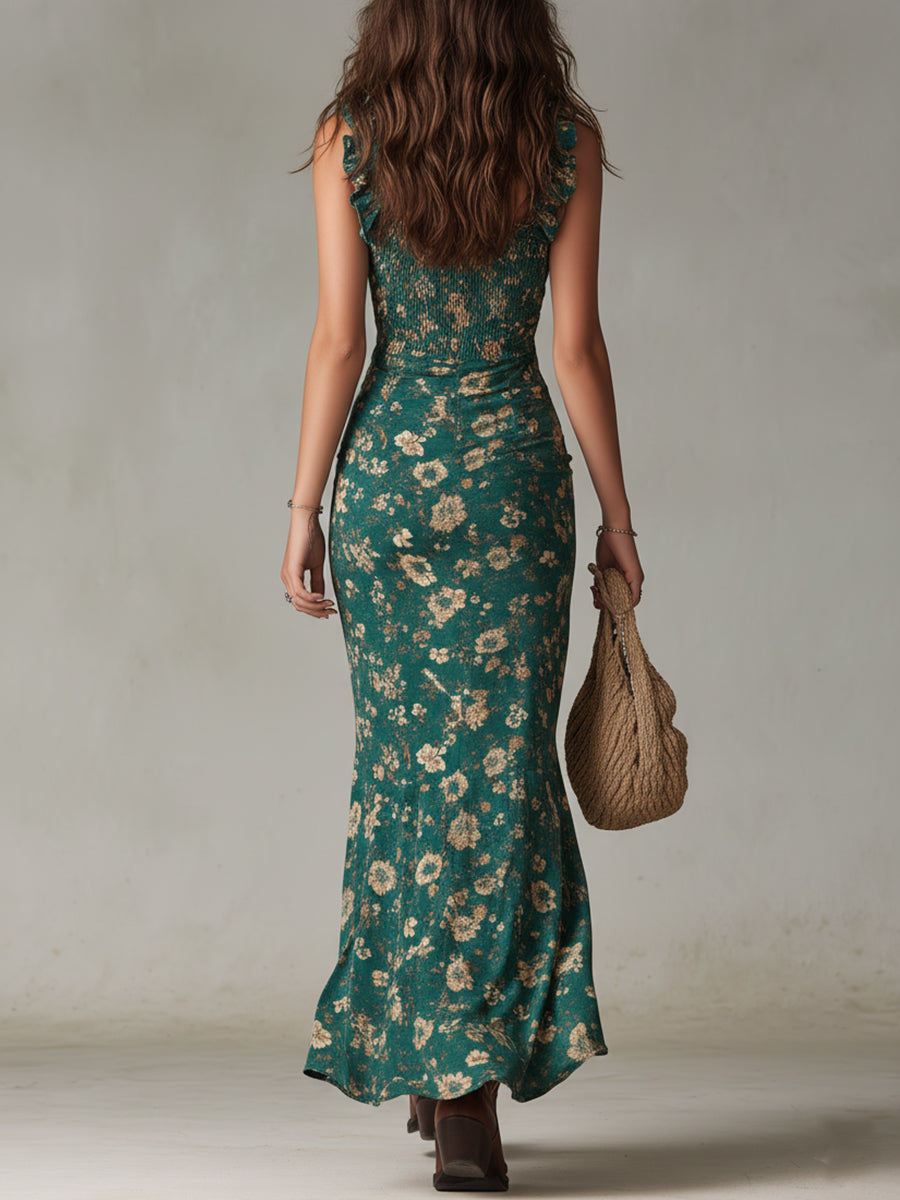 Lång bohemisk retroklänning i flytande tyg med puffärmar och elegant slits