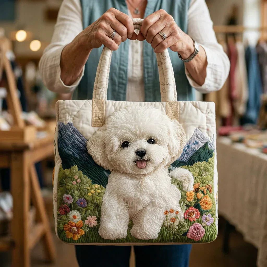 HANDSYDD VÄSKA - DEN VITA HUNDEN