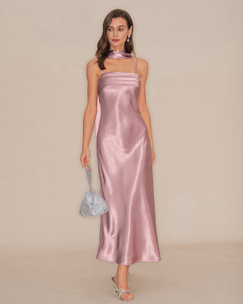 Rosa Slip Mermaid Satin Maxi Klänning
