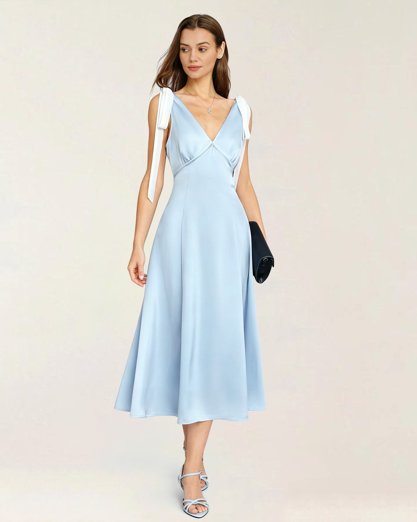 Blå V-ringad Cut Out Satin Midi Klänning